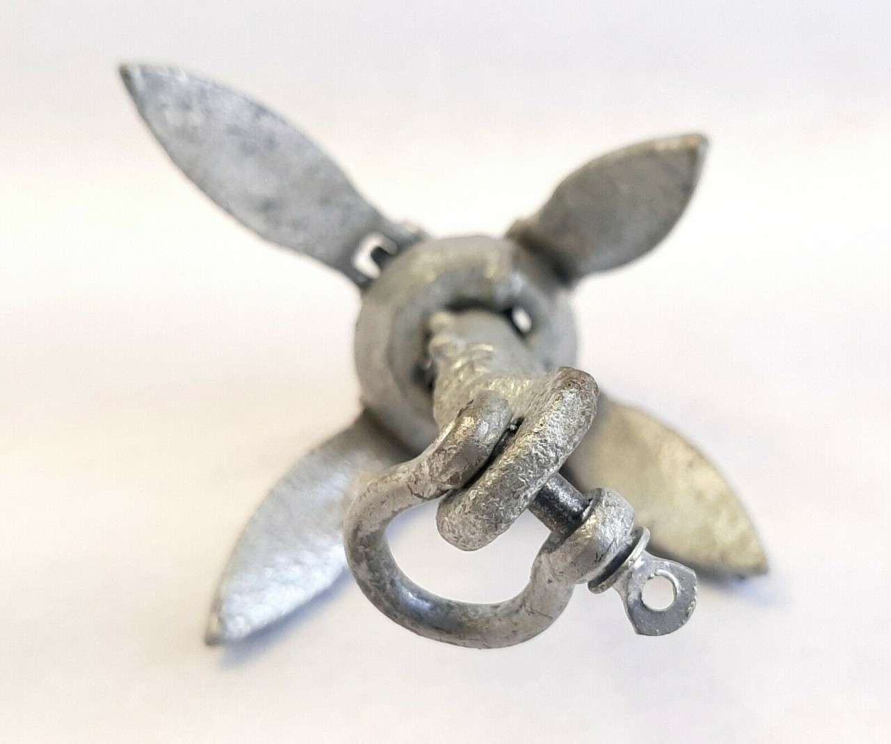 Folding Anchor