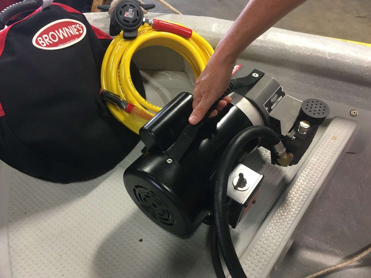 Brownie's E150A Economy Grab-N-Go Electric Compressor System