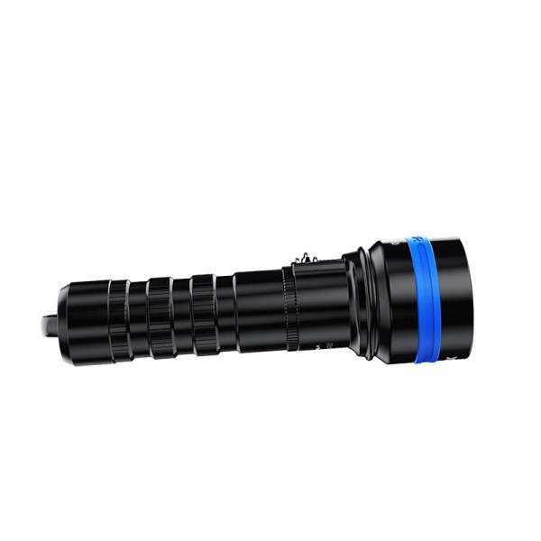 XTAR D06 1600 Lumen Dive Torch