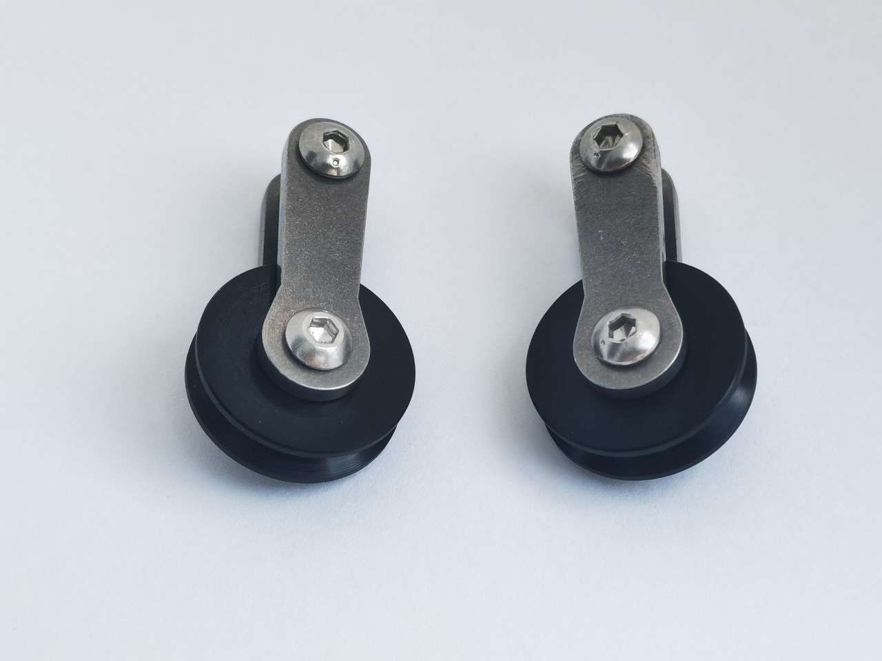Ermes Sub Inverter Roller Pulley Titanium 1