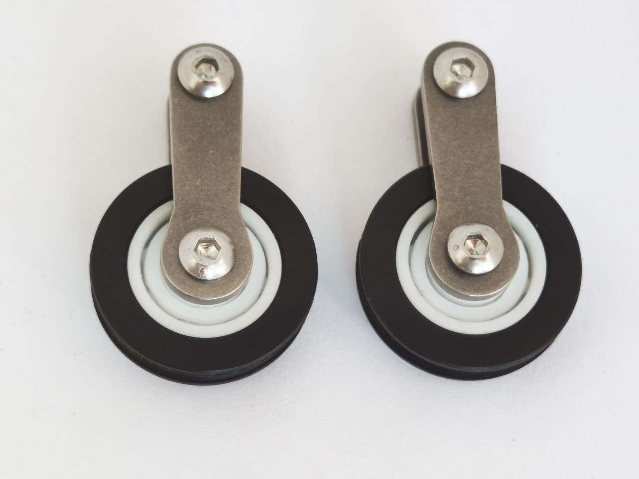 Ermes Sub Inverter Roller Pulley Titanium 1