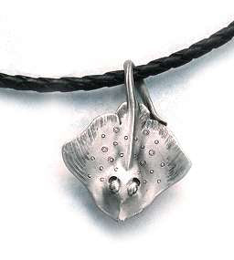 Pewter Pendant Stingray W/Dive Flag