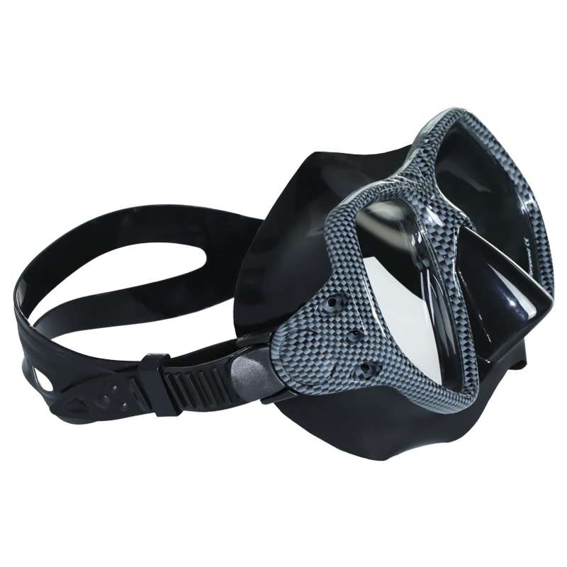 Carbon Fiber Design Mask with Travel Case